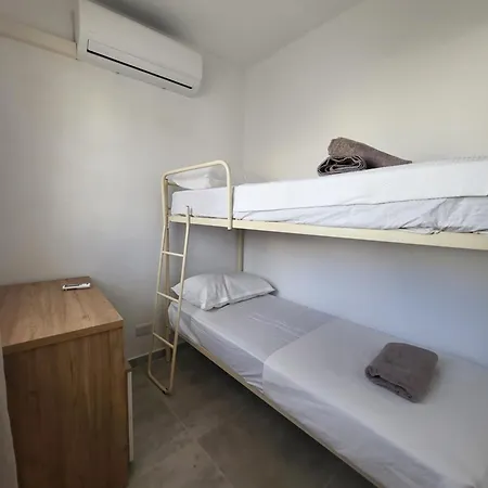 St Julian Appartement *