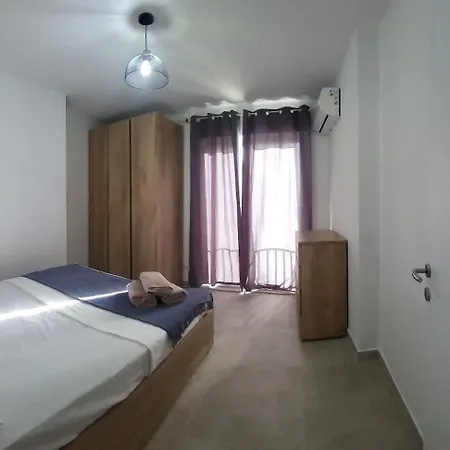 St Julian Apartment *