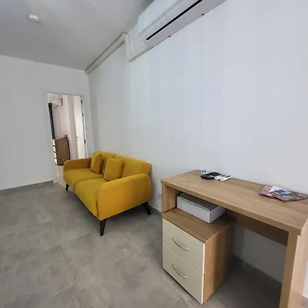 St Julian Appartement