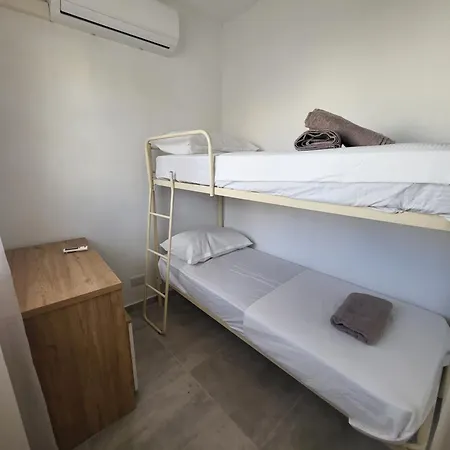 St Julian Appartement *